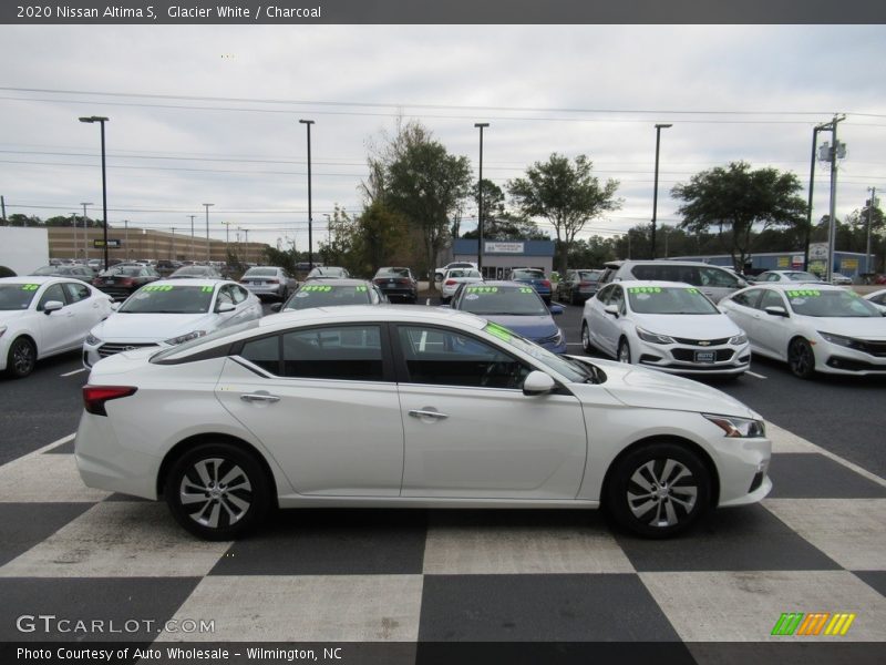 Glacier White / Charcoal 2020 Nissan Altima S