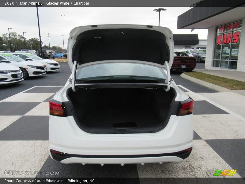 Glacier White / Charcoal 2020 Nissan Altima S