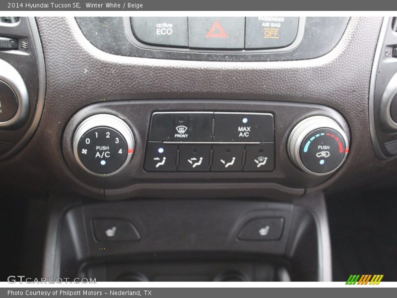 Winter White / Beige 2014 Hyundai Tucson SE