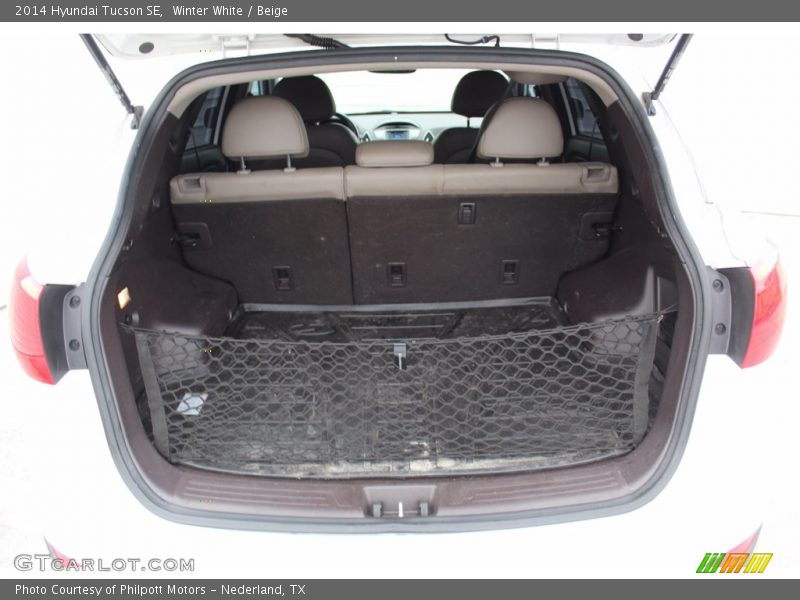 Winter White / Beige 2014 Hyundai Tucson SE