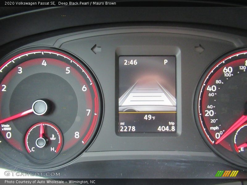 Deep Black Pearl / Mauro Brown 2020 Volkswagen Passat SE