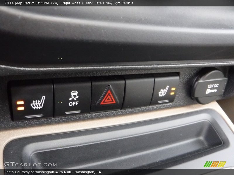 Bright White / Dark Slate Gray/Light Pebble 2014 Jeep Patriot Latitude 4x4