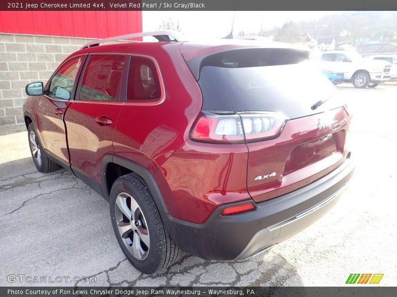 Velvet Red Pearl / Ski Gray/Black 2021 Jeep Cherokee Limited 4x4