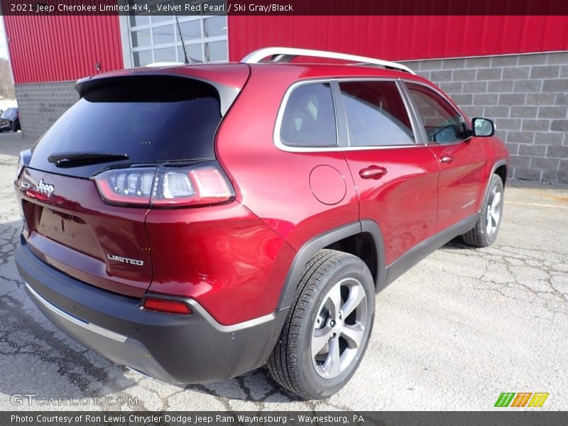 Velvet Red Pearl / Ski Gray/Black 2021 Jeep Cherokee Limited 4x4