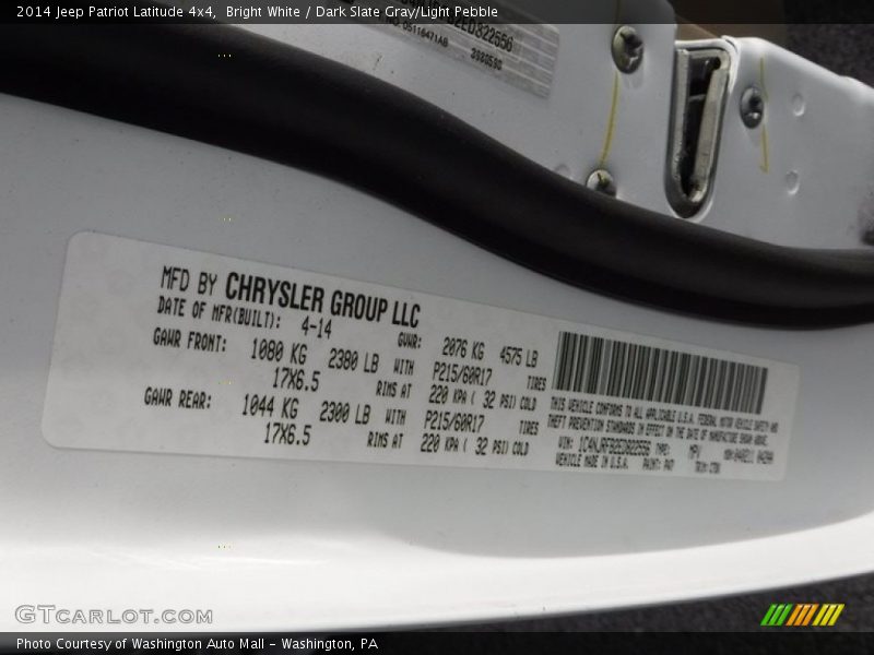 Bright White / Dark Slate Gray/Light Pebble 2014 Jeep Patriot Latitude 4x4
