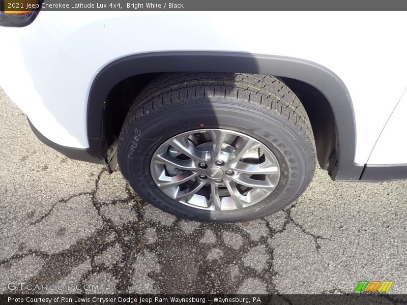 Bright White / Black 2021 Jeep Cherokee Latitude Lux 4x4