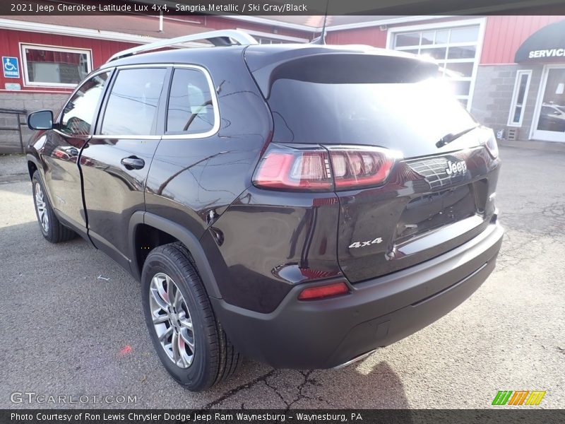 Sangria Metallic / Ski Gray/Black 2021 Jeep Cherokee Latitude Lux 4x4
