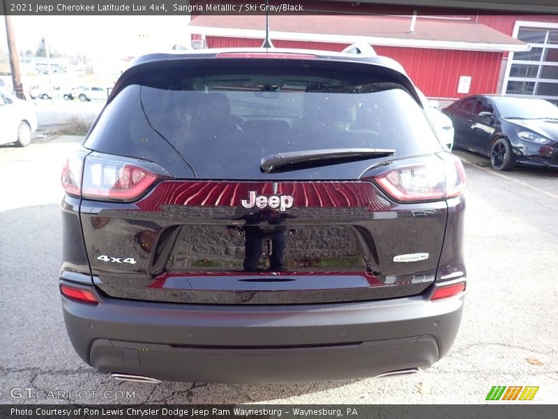 Sangria Metallic / Ski Gray/Black 2021 Jeep Cherokee Latitude Lux 4x4