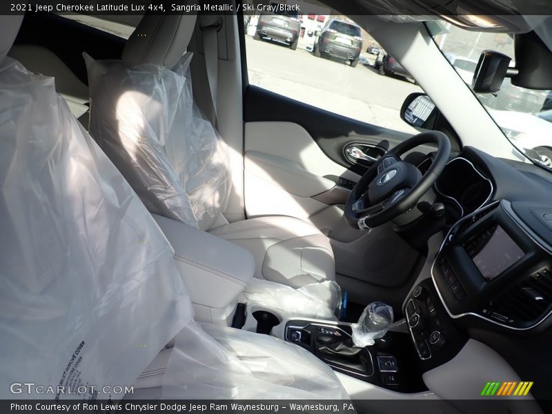 Sangria Metallic / Ski Gray/Black 2021 Jeep Cherokee Latitude Lux 4x4