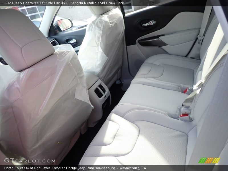 Sangria Metallic / Ski Gray/Black 2021 Jeep Cherokee Latitude Lux 4x4
