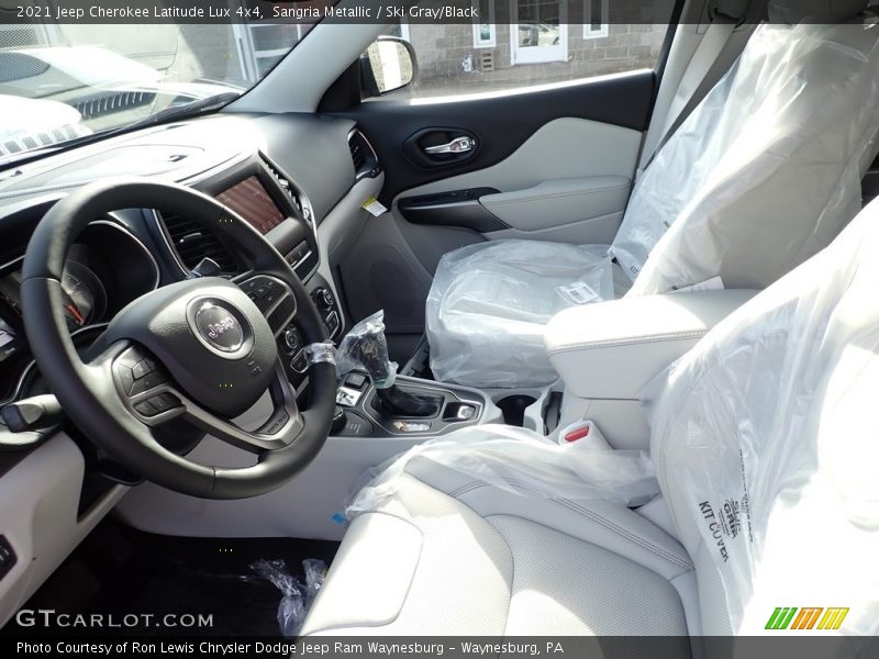 Sangria Metallic / Ski Gray/Black 2021 Jeep Cherokee Latitude Lux 4x4