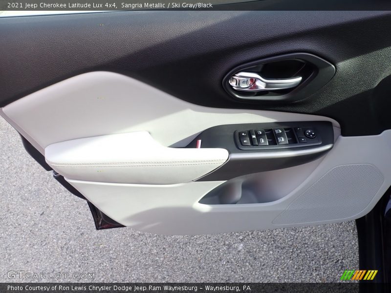 Sangria Metallic / Ski Gray/Black 2021 Jeep Cherokee Latitude Lux 4x4