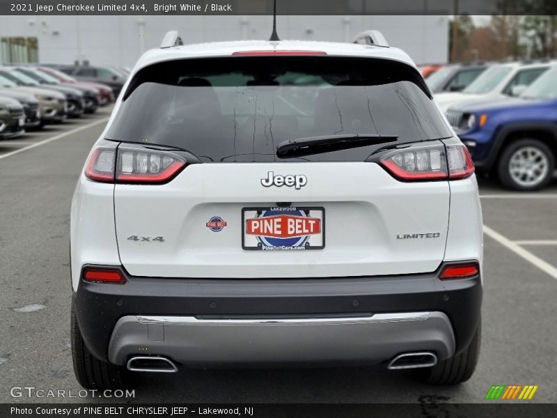 Bright White / Black 2021 Jeep Cherokee Limited 4x4