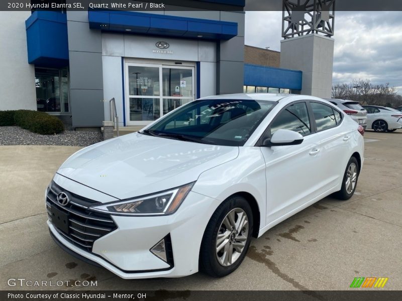 Front 3/4 View of 2020 Elantra SEL