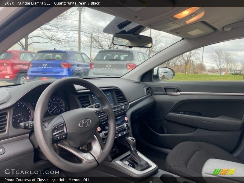 Quartz White Pearl / Black 2020 Hyundai Elantra SEL