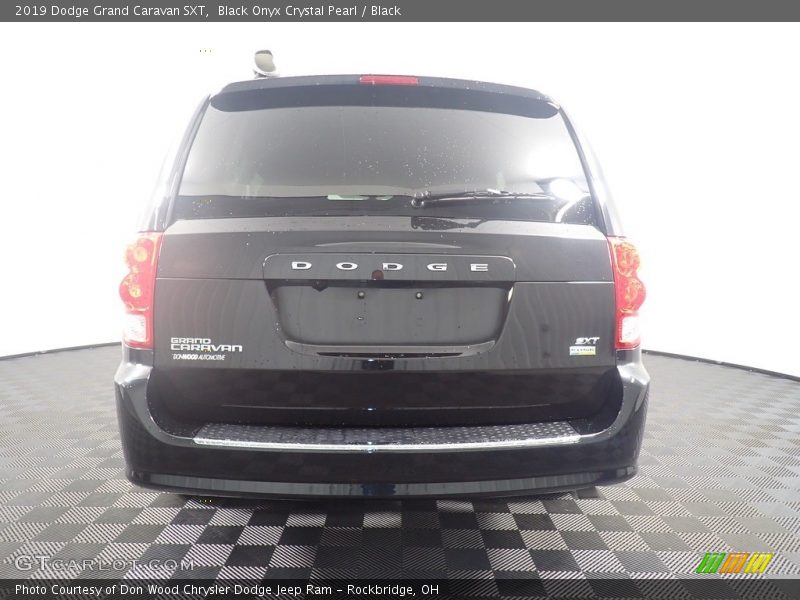Black Onyx Crystal Pearl / Black 2019 Dodge Grand Caravan SXT