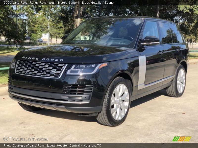 Front 3/4 View of 2021 Range Rover Westminster