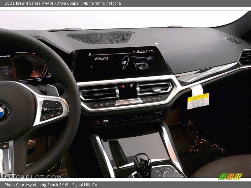 Alpine White / Mocha 2021 BMW 4 Series M440i xDrive Coupe