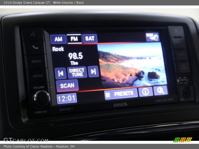 White Knuckle / Black 2019 Dodge Grand Caravan GT