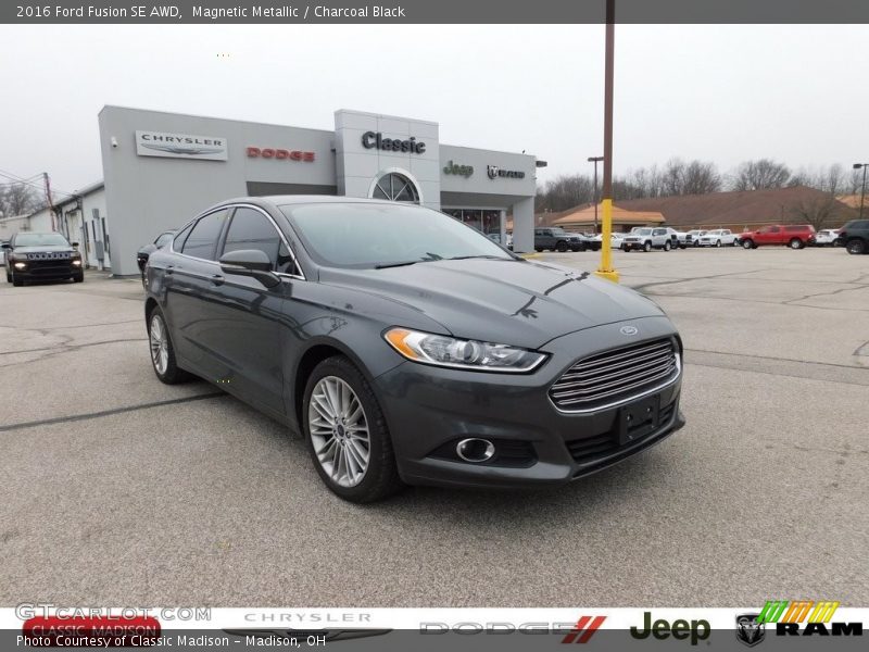 Magnetic Metallic / Charcoal Black 2016 Ford Fusion SE AWD