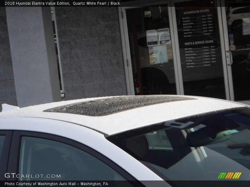 Quartz White Pearl / Black 2018 Hyundai Elantra Value Edition