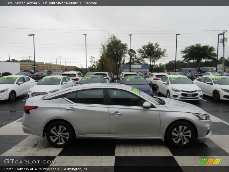Brilliant Silver Metallic / Charcoal 2020 Nissan Altima S