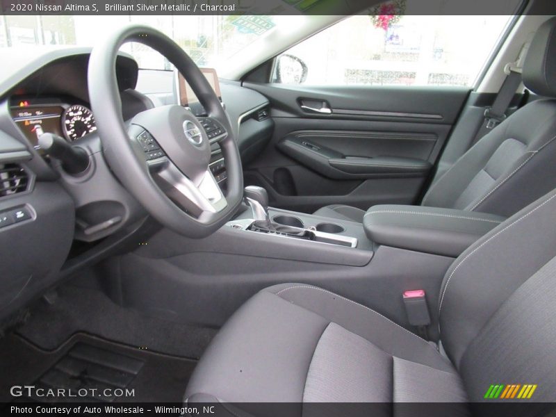 Brilliant Silver Metallic / Charcoal 2020 Nissan Altima S