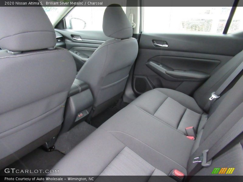 Brilliant Silver Metallic / Charcoal 2020 Nissan Altima S