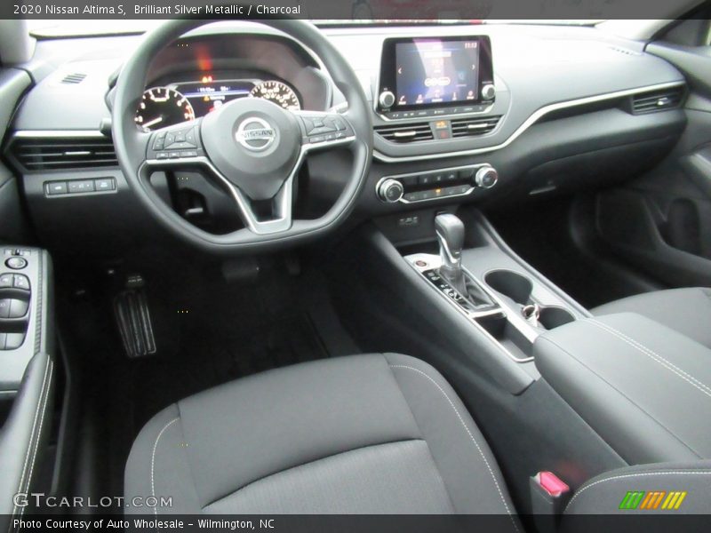 Brilliant Silver Metallic / Charcoal 2020 Nissan Altima S