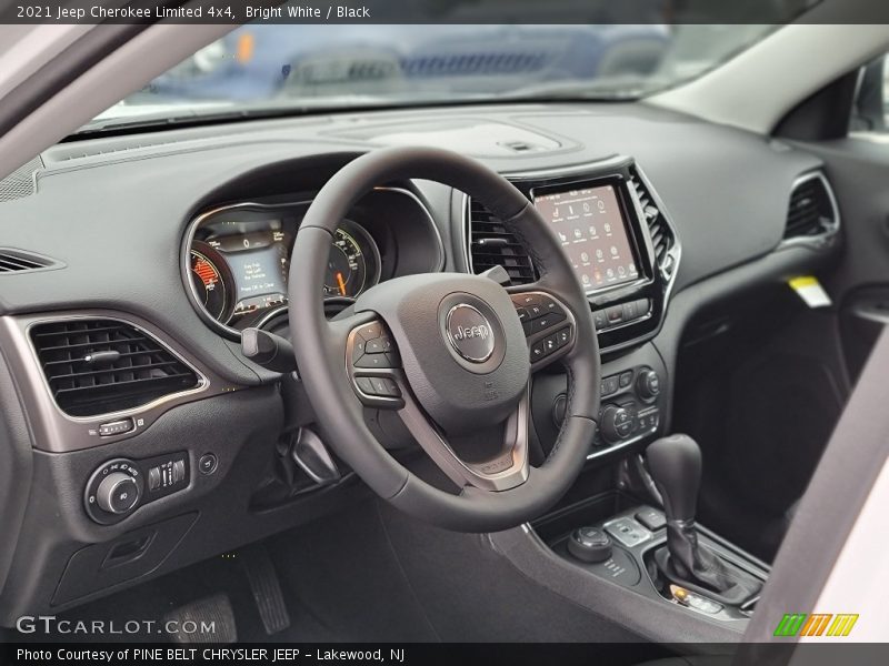 Bright White / Black 2021 Jeep Cherokee Limited 4x4