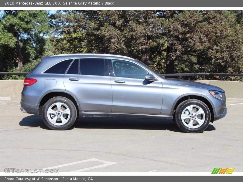 Selenite Grey Metallic / Black 2018 Mercedes-Benz GLC 300