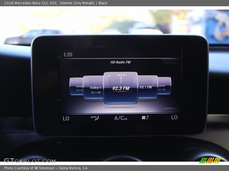 Selenite Grey Metallic / Black 2018 Mercedes-Benz GLC 300