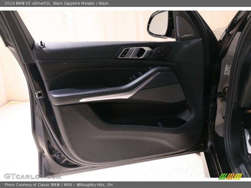 Black Sapphire Metallic / Black 2019 BMW X5 xDrive50i