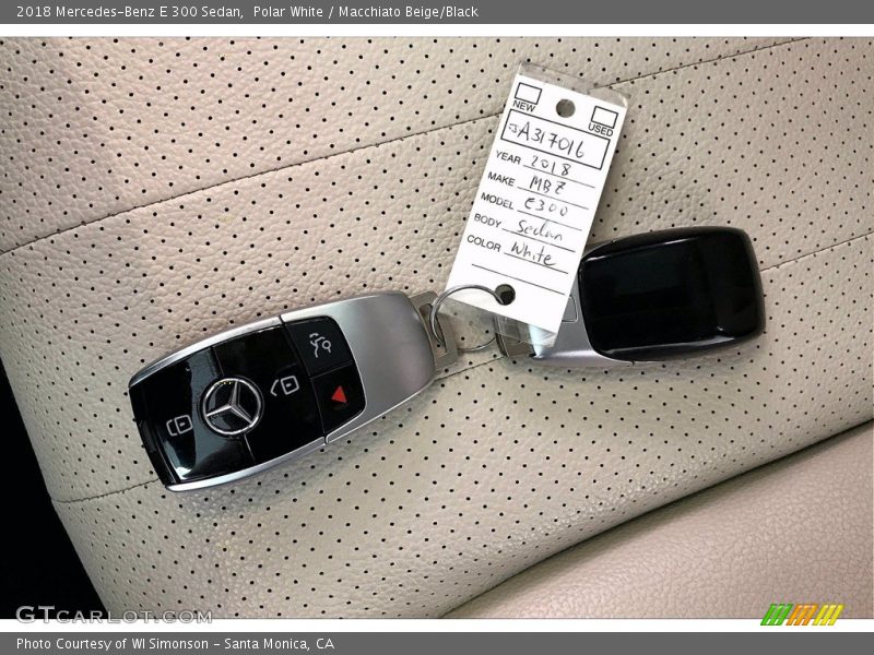 Polar White / Macchiato Beige/Black 2018 Mercedes-Benz E 300 Sedan