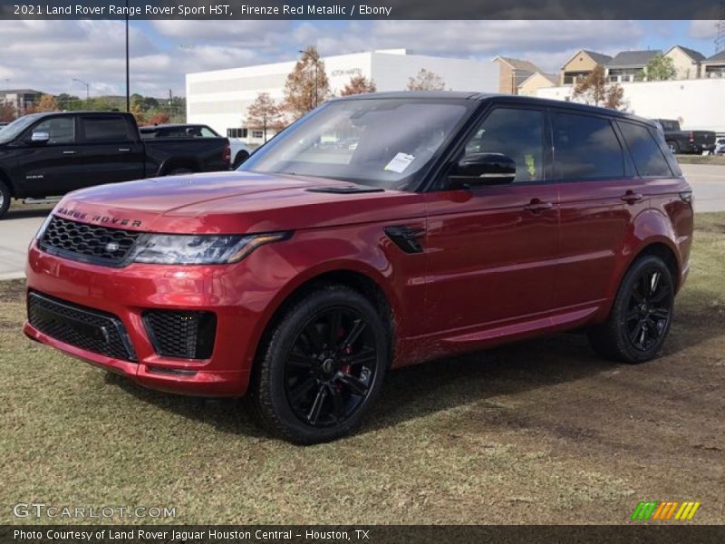 Front 3/4 View of 2021 Range Rover Sport HST