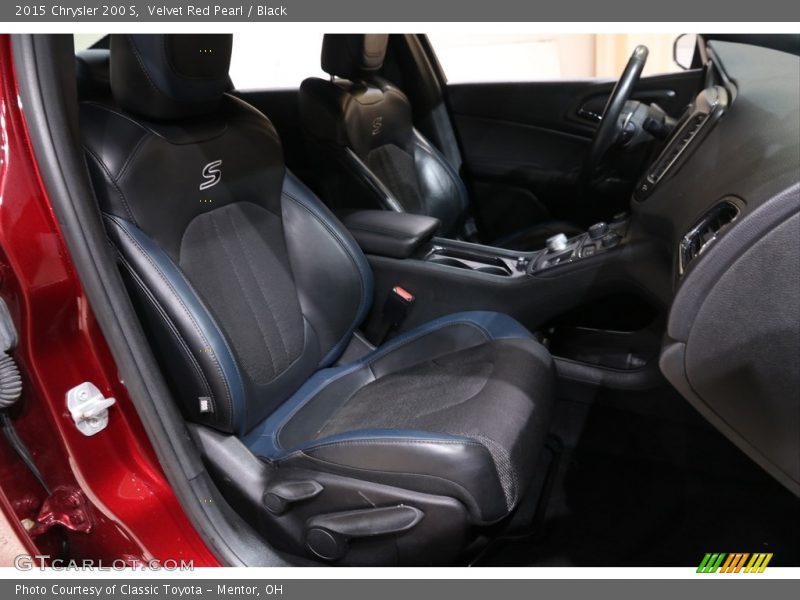 Velvet Red Pearl / Black 2015 Chrysler 200 S