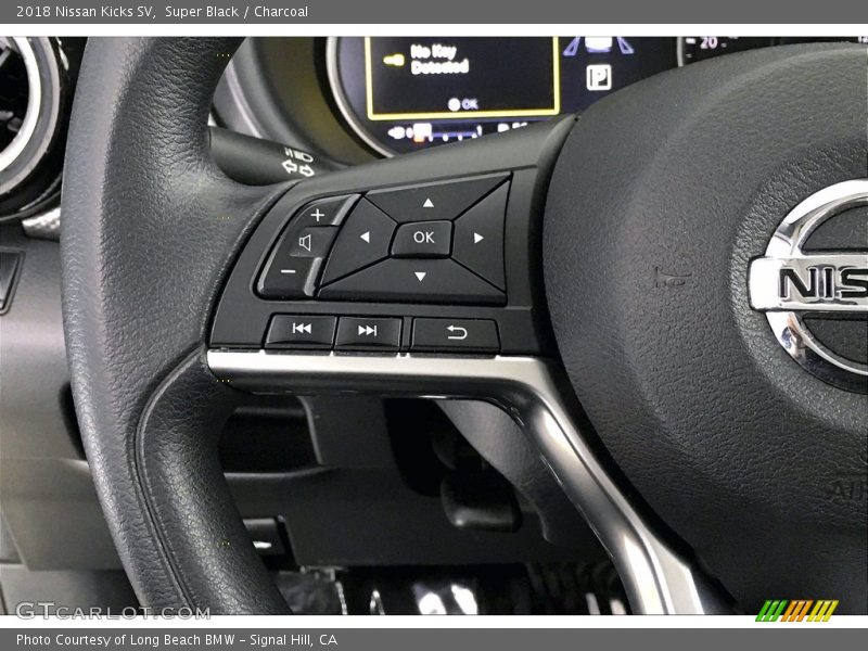 Super Black / Charcoal 2018 Nissan Kicks SV
