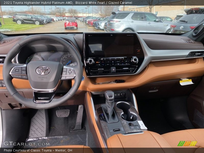 Dashboard of 2021 Highlander Hybrid Platinum AWD