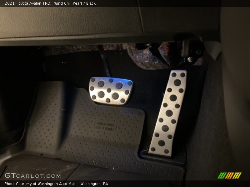 Wind Chill Pearl / Black 2021 Toyota Avalon TRD