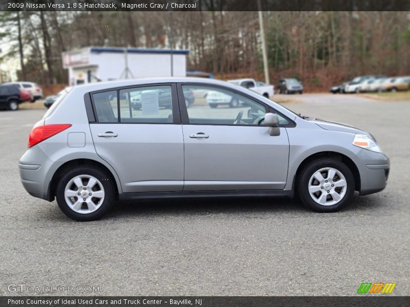 Magnetic Gray / Charcoal 2009 Nissan Versa 1.8 S Hatchback