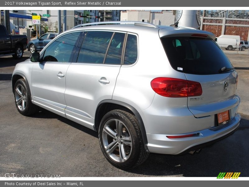 Reflex Silver Metallic / Charcoal 2017 Volkswagen Tiguan Sport