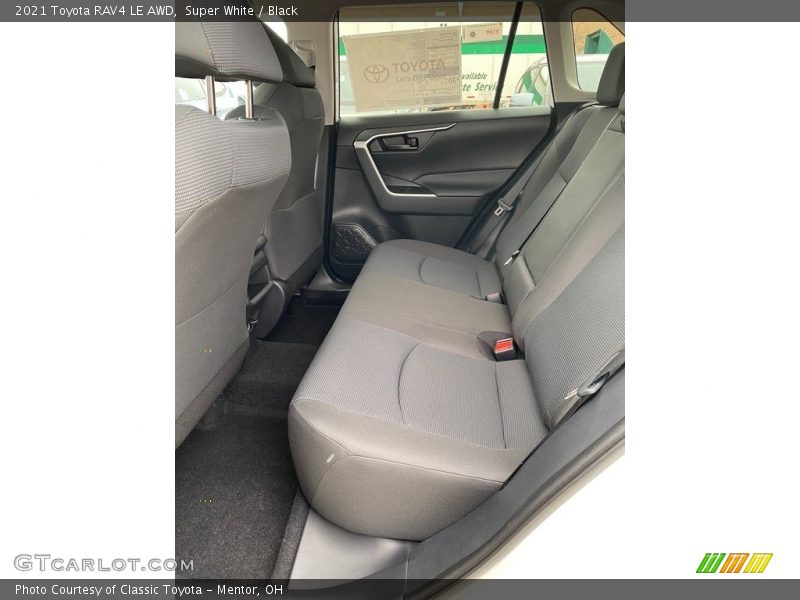 Super White / Black 2021 Toyota RAV4 LE AWD