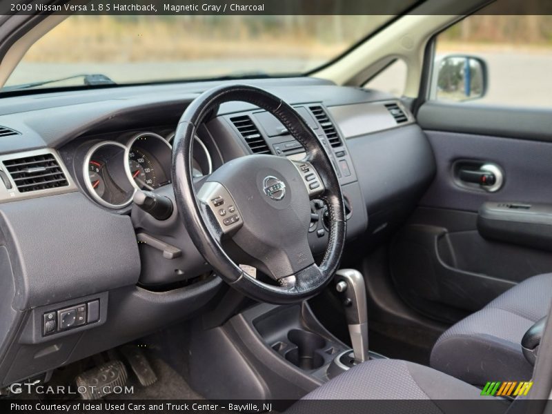 Magnetic Gray / Charcoal 2009 Nissan Versa 1.8 S Hatchback