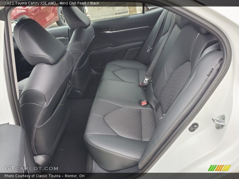 Wind Chill Pearl / Black 2021 Toyota Camry XSE AWD