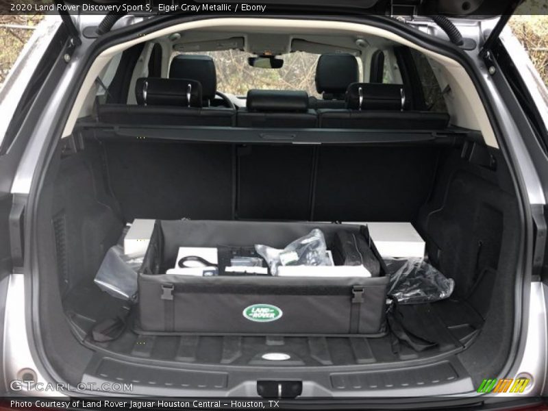  2020 Discovery Sport S Trunk