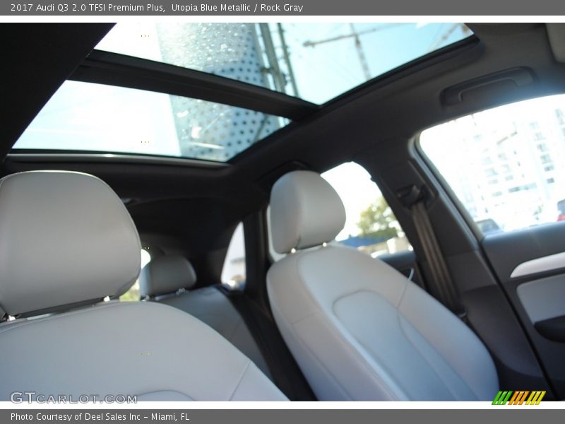 Utopia Blue Metallic / Rock Gray 2017 Audi Q3 2.0 TFSI Premium Plus
