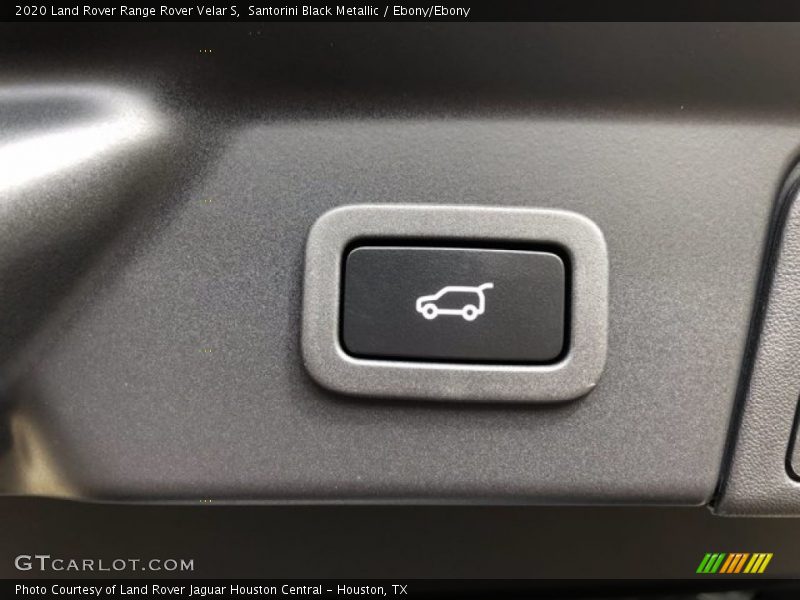 Santorini Black Metallic / Ebony/Ebony 2020 Land Rover Range Rover Velar S