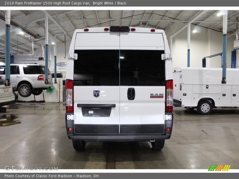 Bright White / Black 2019 Ram ProMaster 1500 High Roof Cargo Van