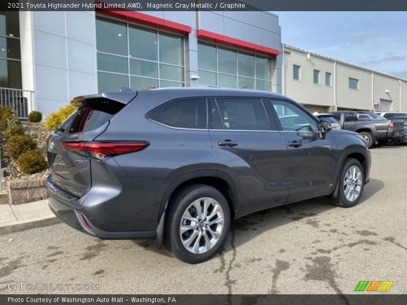 Magnetic Gray Metallic / Graphite 2021 Toyota Highlander Hybrid Limited AWD