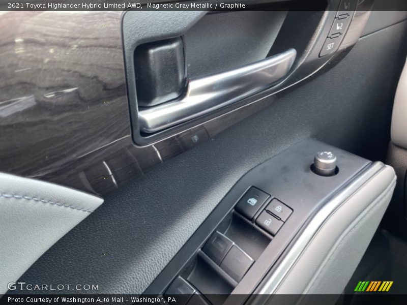 Magnetic Gray Metallic / Graphite 2021 Toyota Highlander Hybrid Limited AWD